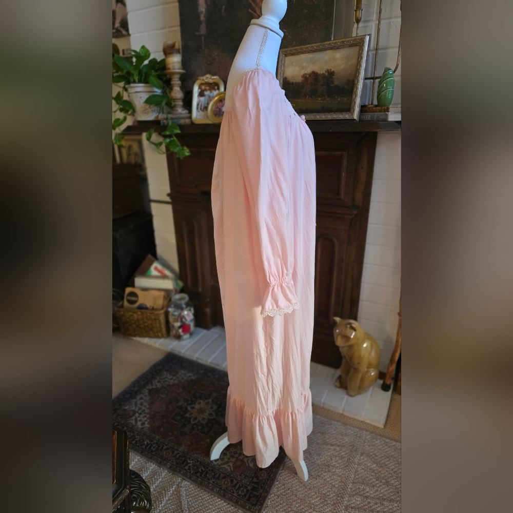 Vintage Victoria Secrets Light Pink Soft Cotton Night Gown w/ Lace Size Small - Picture 6 of 9